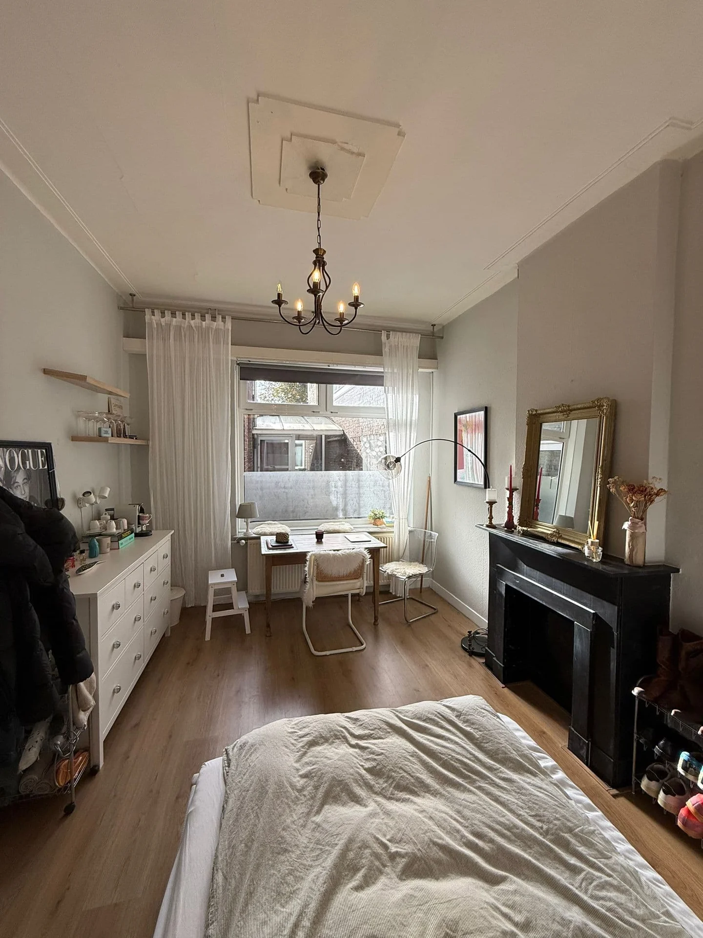 geblurde versie van de foto als achtergrond