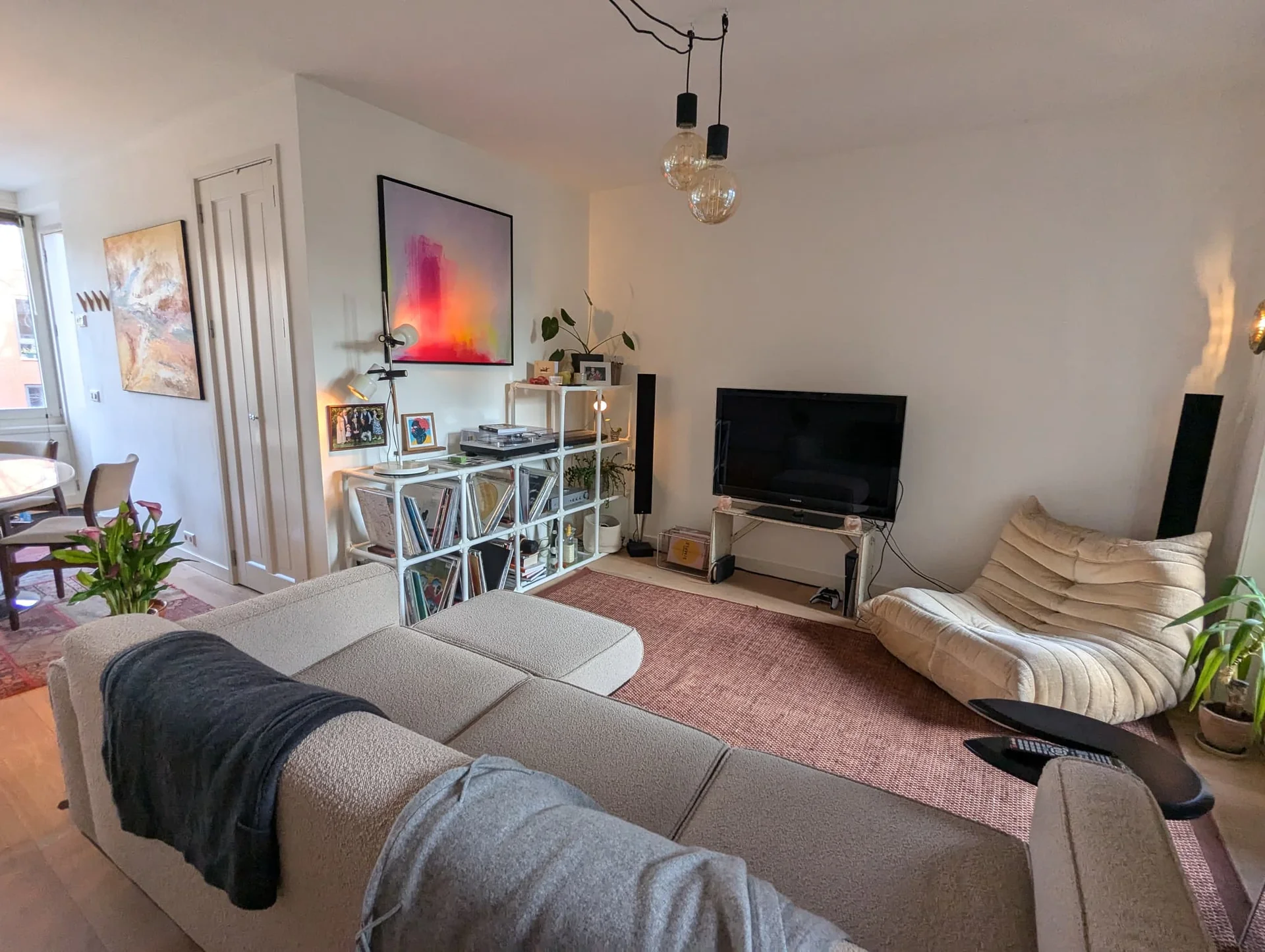 Foto van de Kamer gelegen aan de Van Hogendorpstraat in Amsterdam