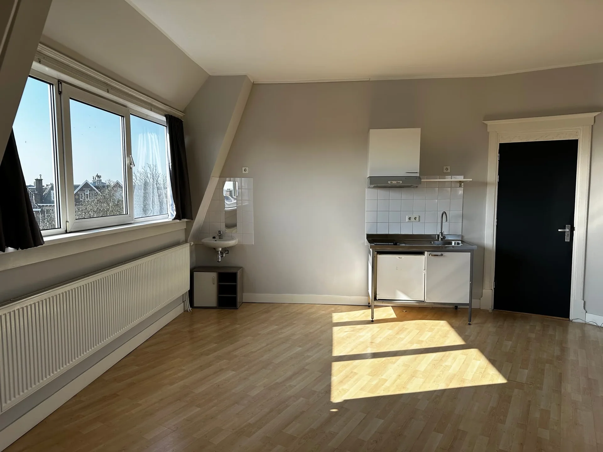 geblurde versie van de foto als achtergrond