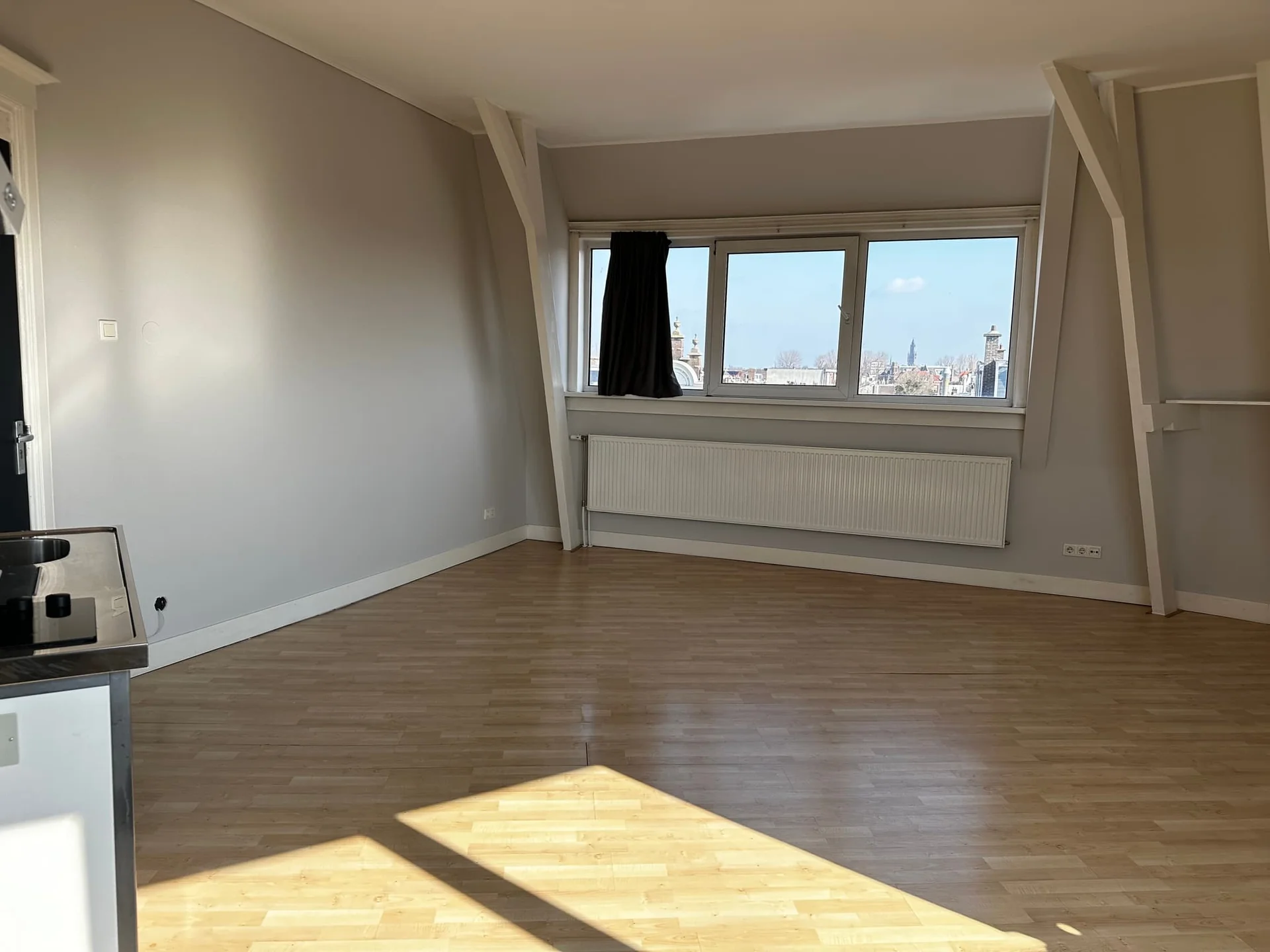 geblurde versie van de foto als achtergrond