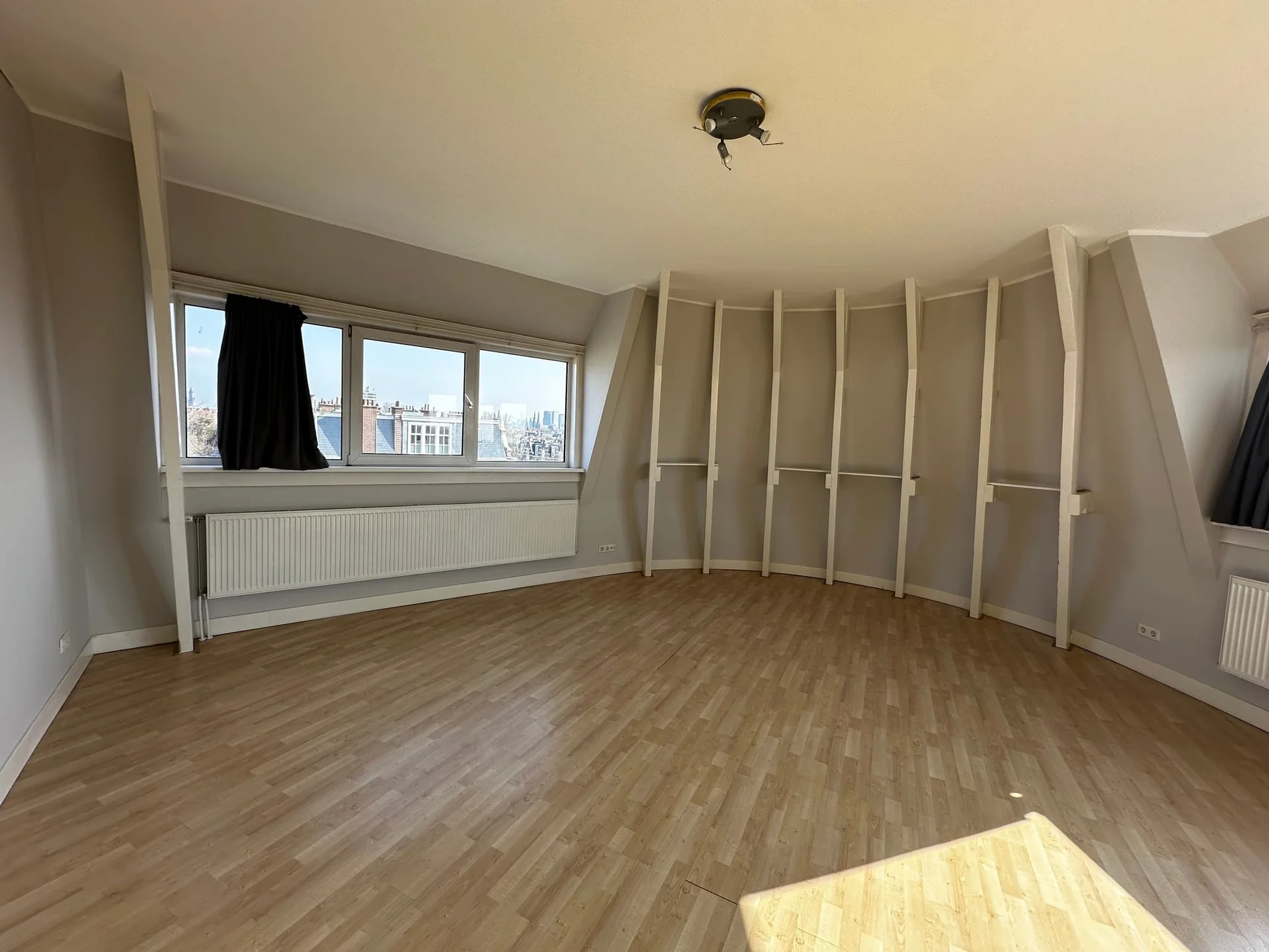 Foto van de Kamer gelegen aan de Valkenbosplein in Den Haag