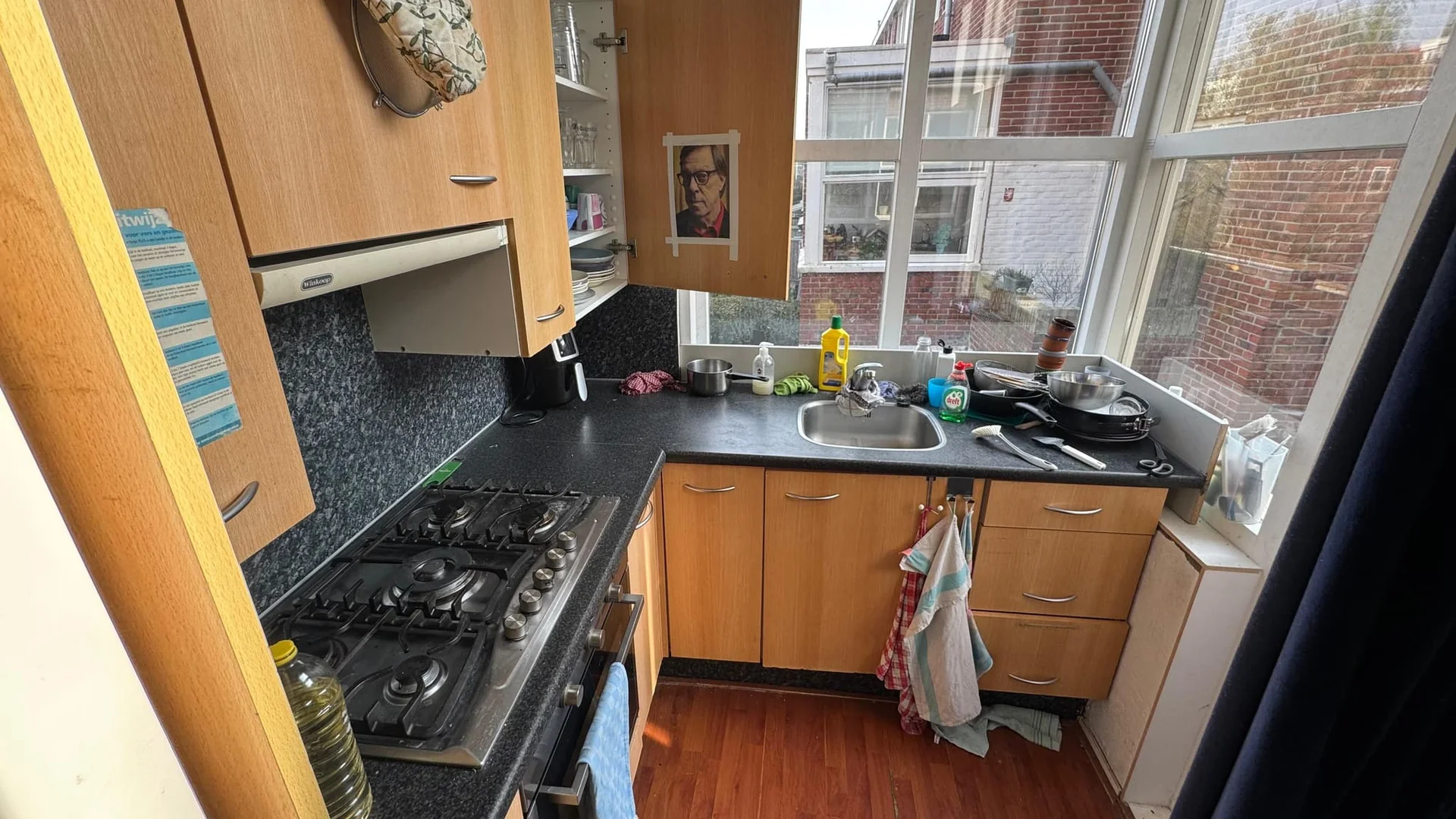 geblurde versie van de foto als achtergrond