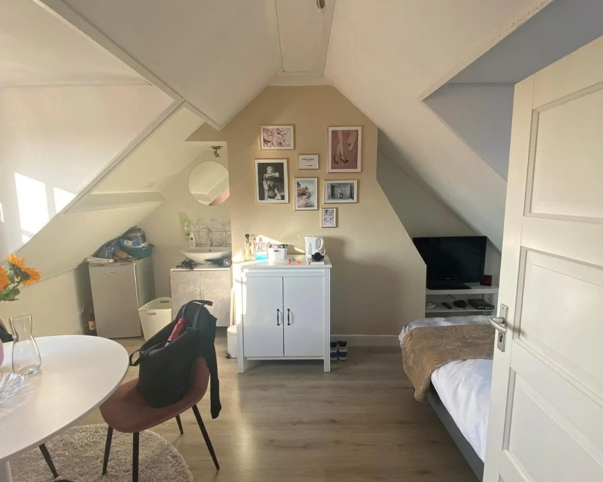 geblurde versie van de foto als achtergrond