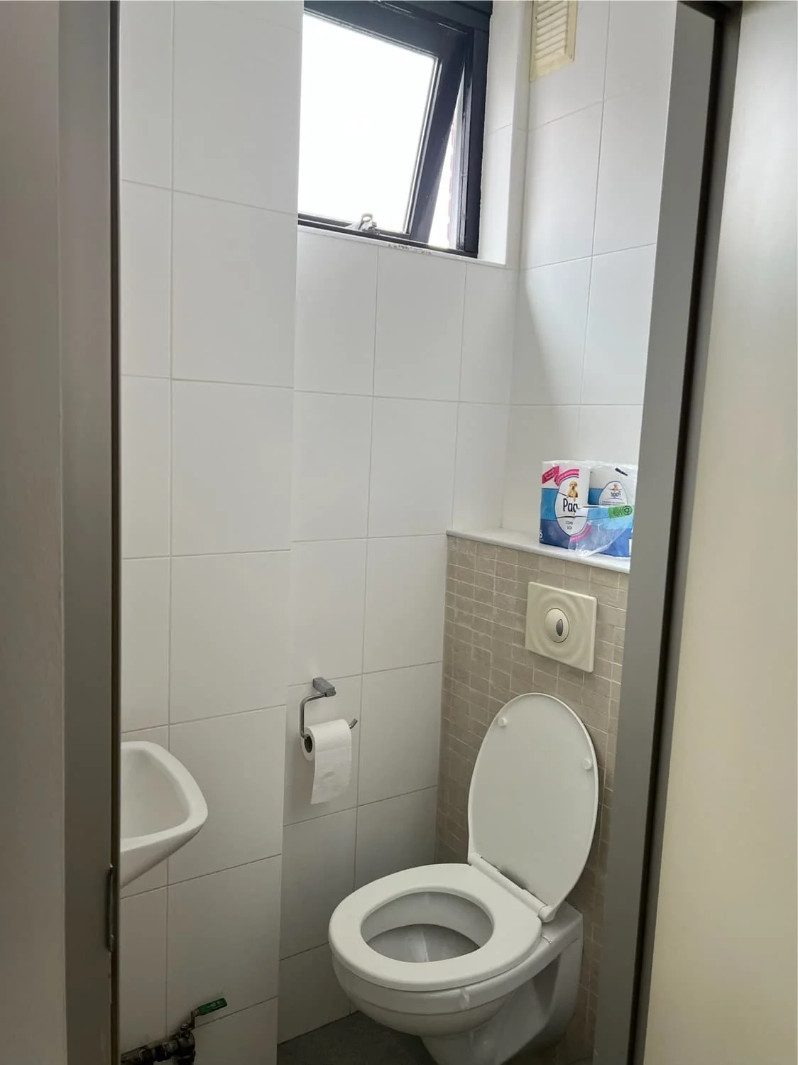 Foto van de Kamer gelegen aan de Meester Marrestraat in Rotterdam