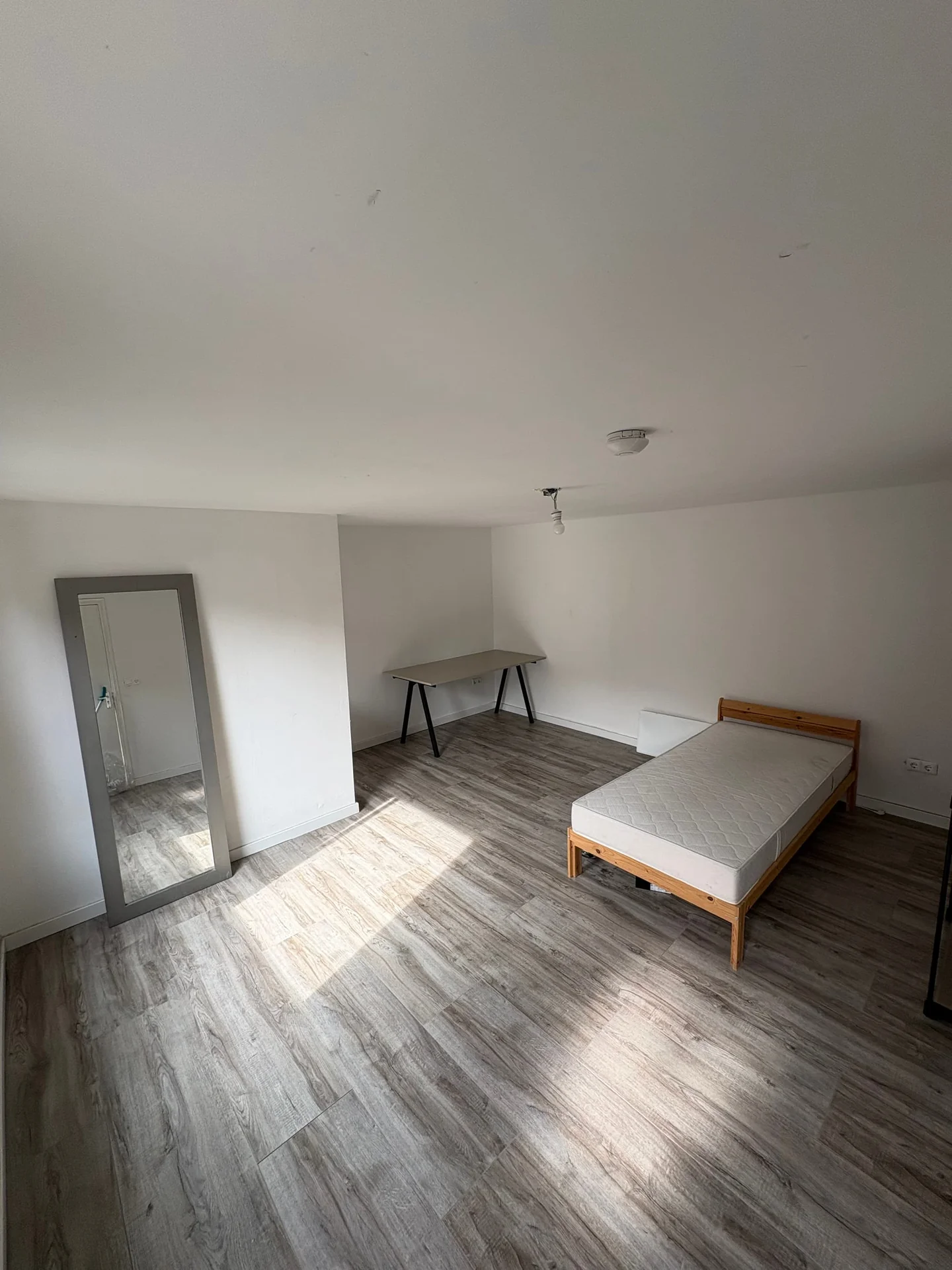 Foto van de Kamer gelegen aan de Enschedesestraat in Hengelo