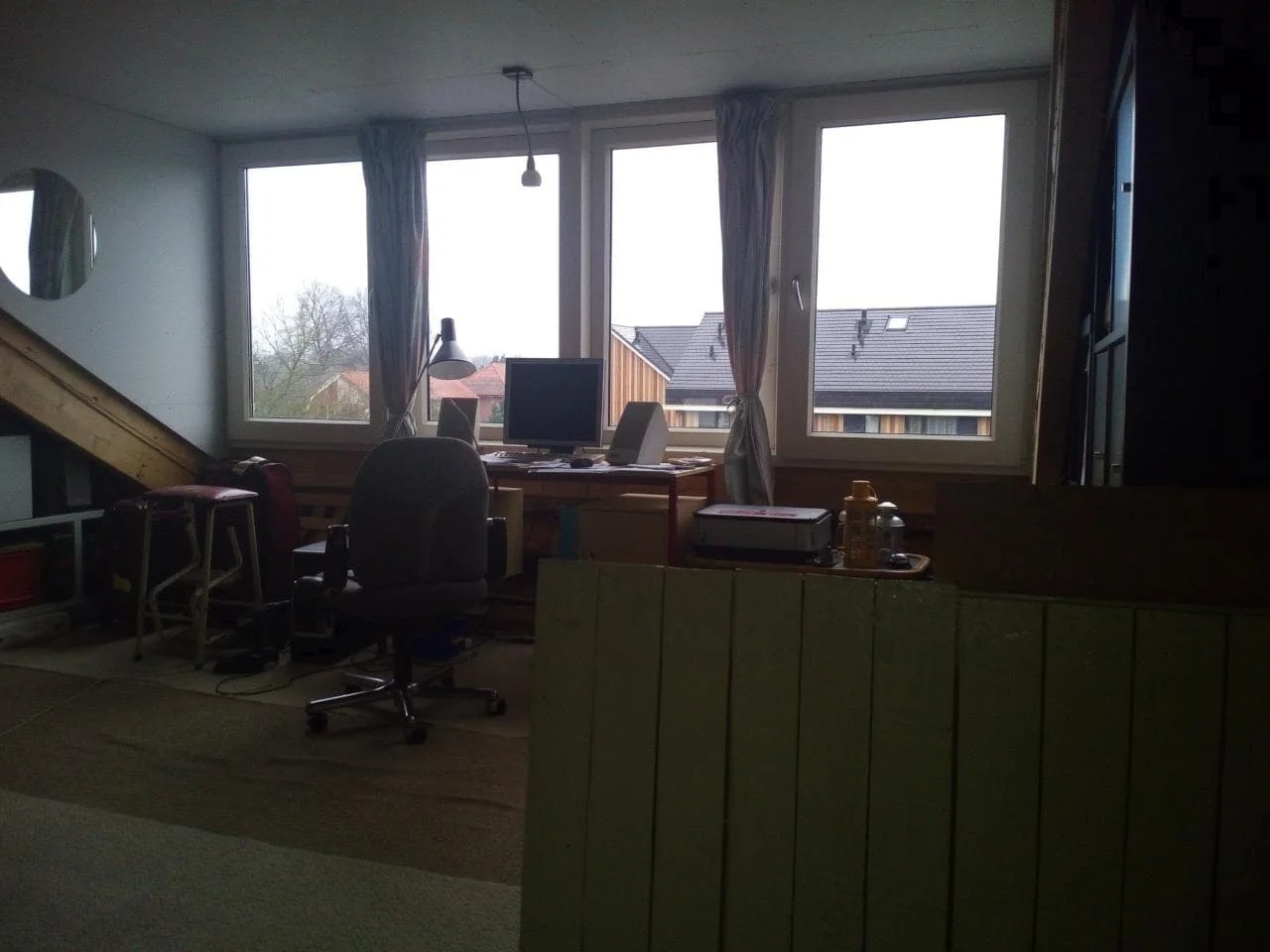 geblurde versie van de foto als achtergrond