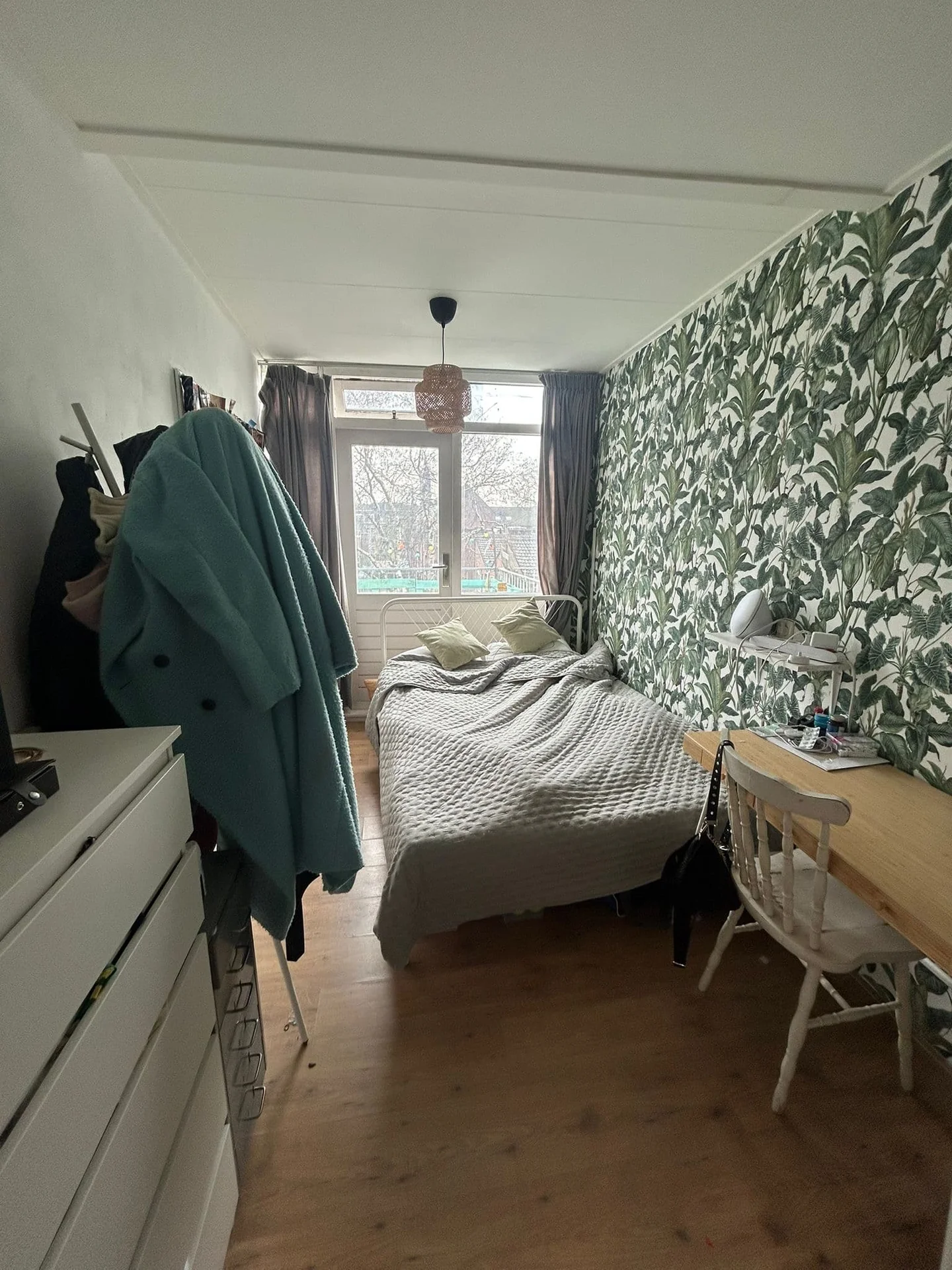 geblurde versie van de foto als achtergrond