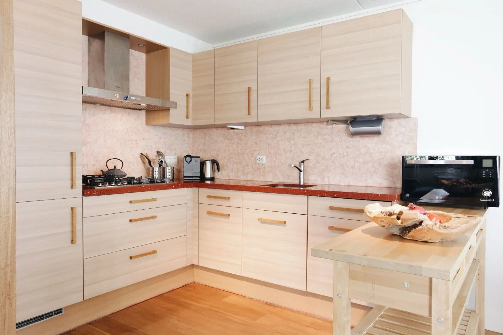 geblurde versie van de foto als achtergrond