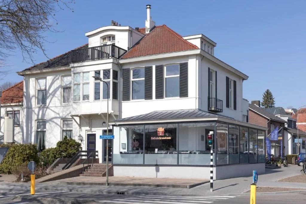 geblurde versie van de foto als achtergrond