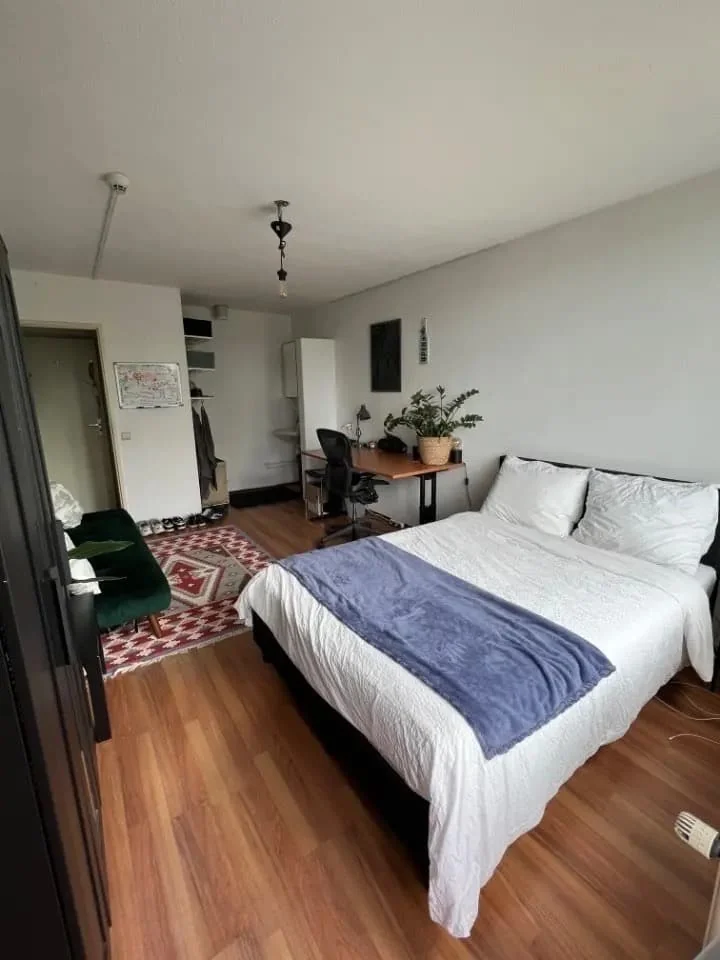 Foto van de Kamer gelegen aan de Obrechtstraat in Den Haag