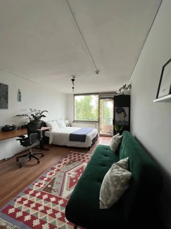 Foto van de Kamer gelegen aan de Obrechtstraat in Den Haag