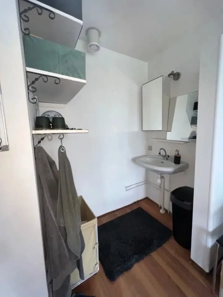 Foto van de Kamer gelegen aan de Obrechtstraat in Den Haag