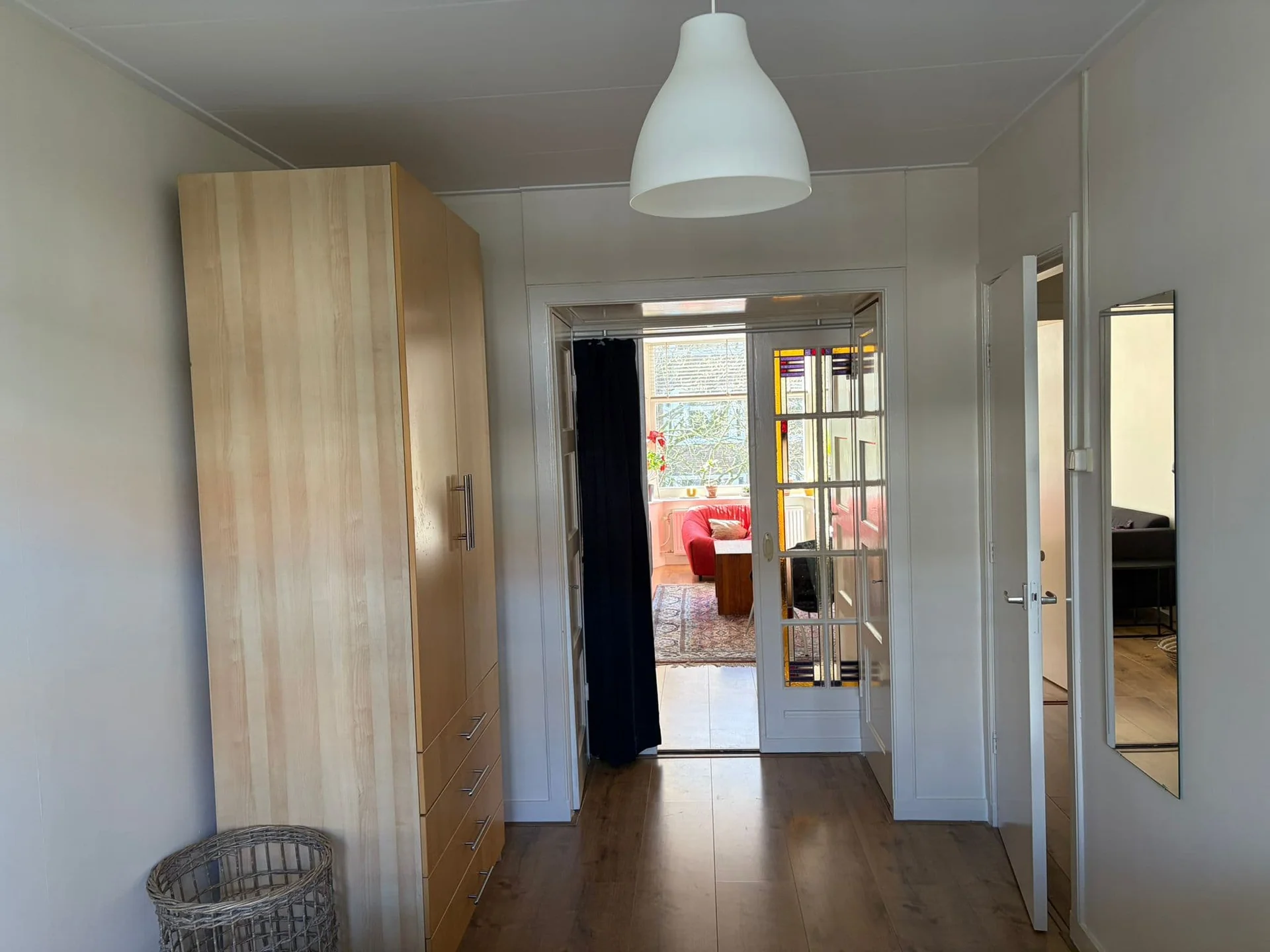 geblurde versie van de foto als achtergrond