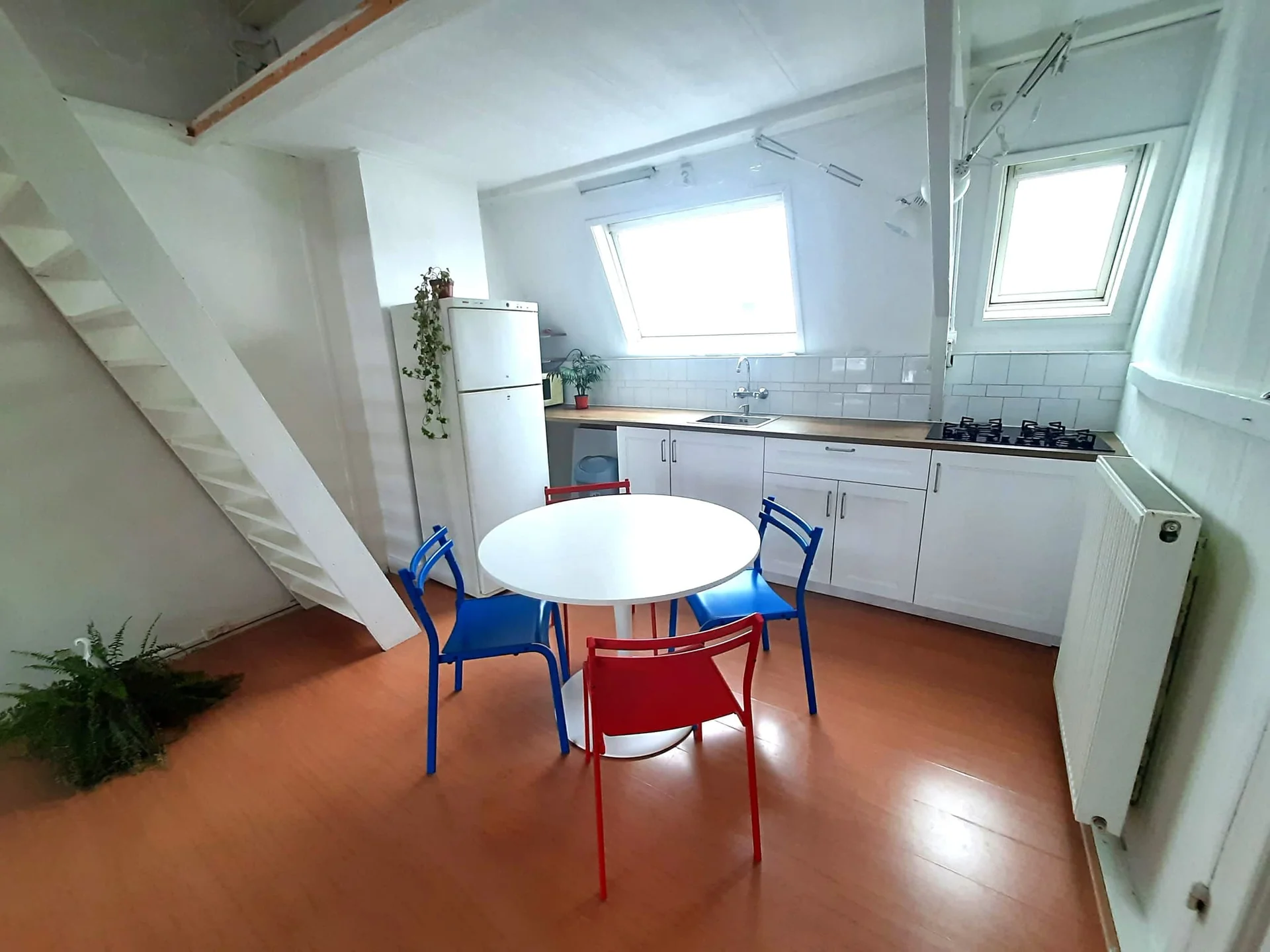 Foto van de Kamer gelegen aan de Waldeck Pyrmontstraat in Haarlem