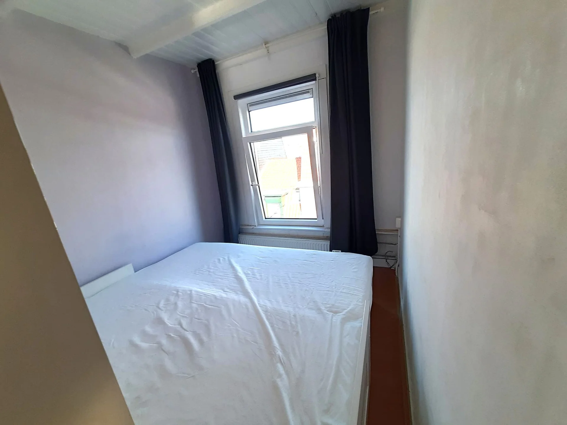 Foto van de Kamer gelegen aan de Waldeck Pyrmontstraat in Haarlem