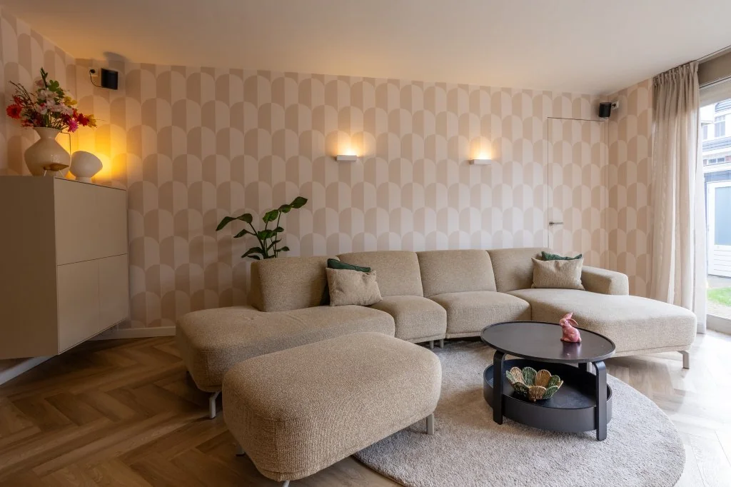 geblurde versie van de foto als achtergrond