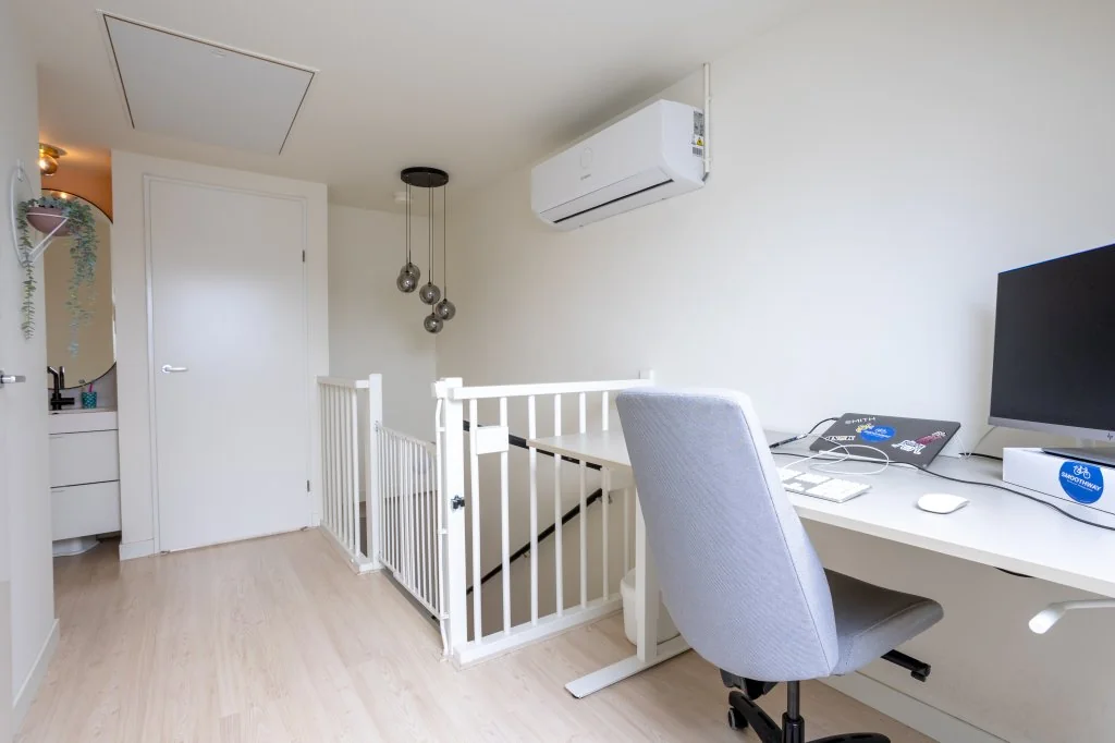 geblurde versie van de foto als achtergrond