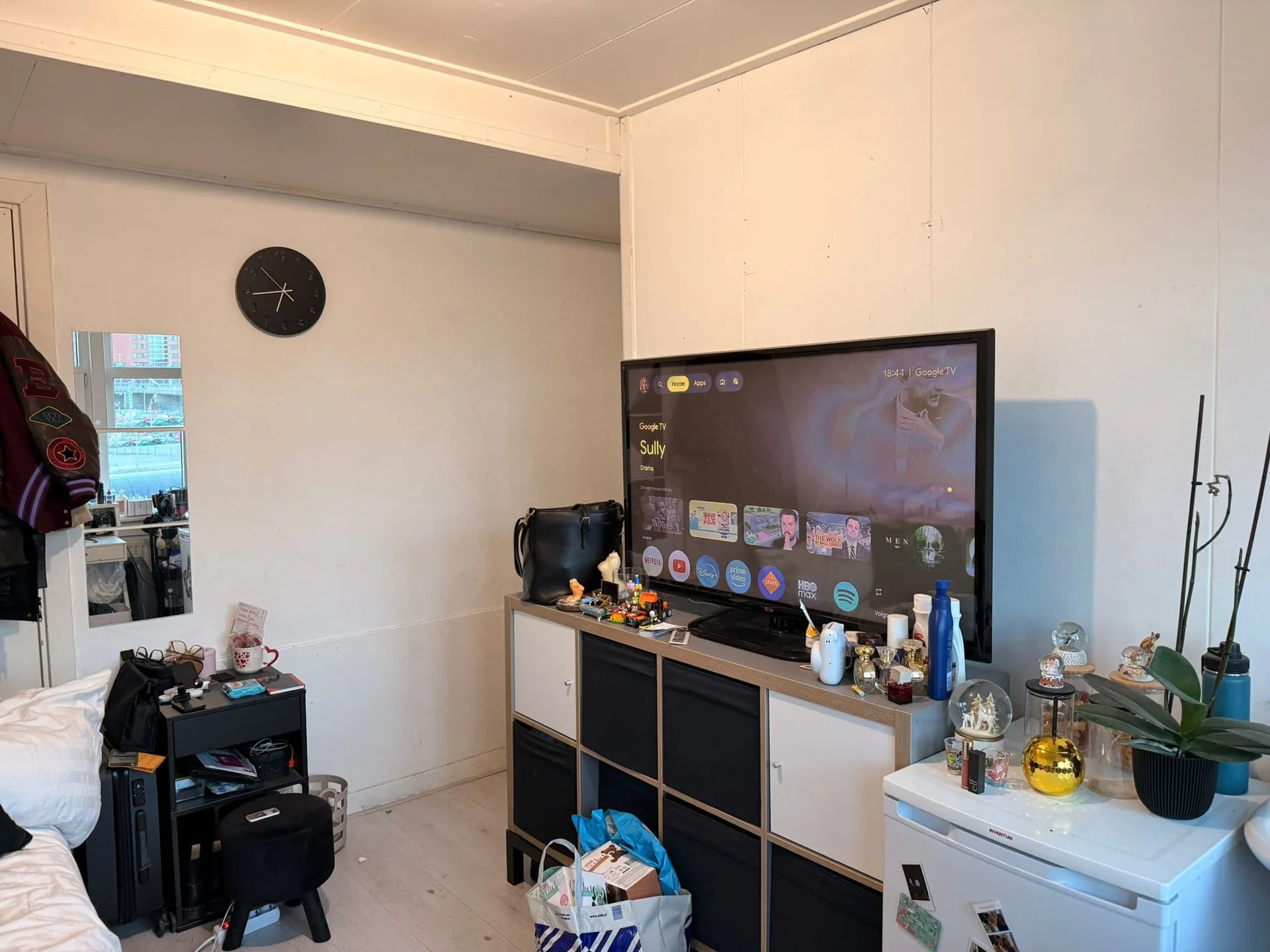 geblurde versie van de foto als achtergrond