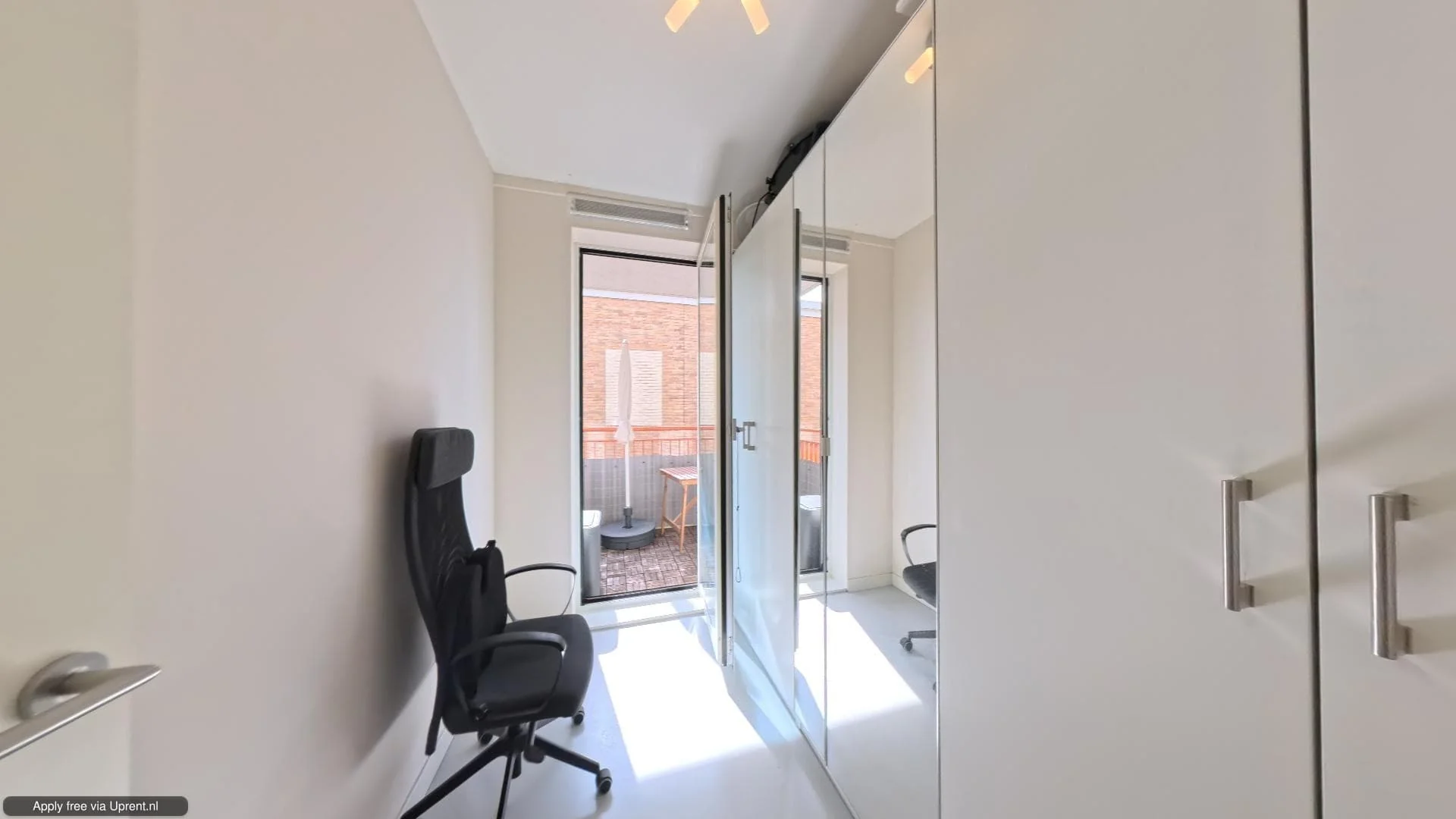 Foto van de Appartement gelegen aan de Bart van der Leckhof in Diemen