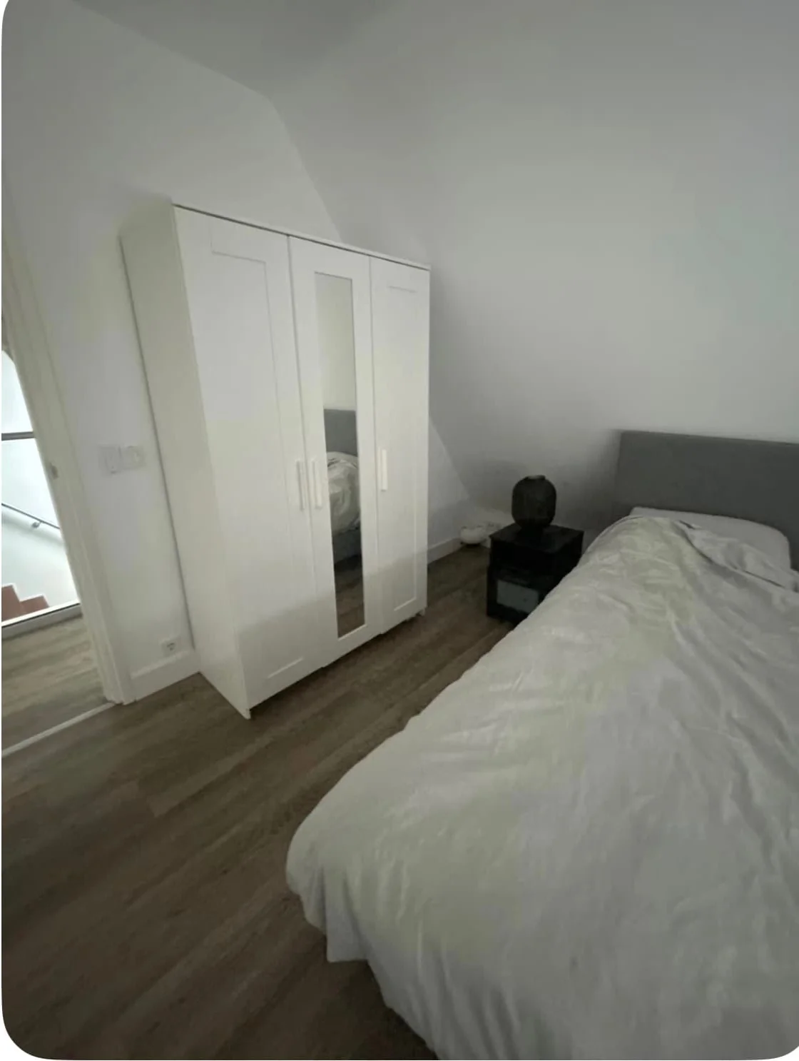 Foto van de Kamer gelegen aan de Voorburggracht in Broek op Langedijk