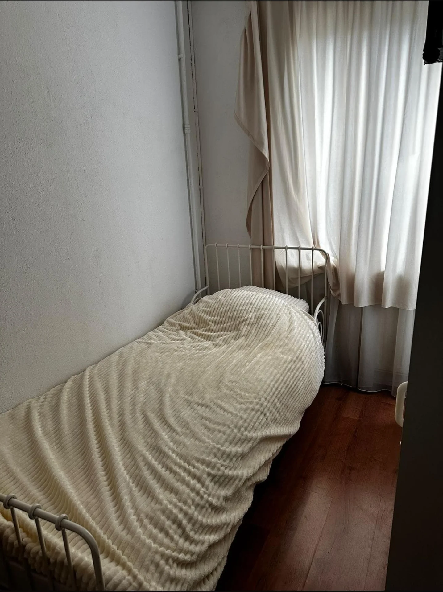 Foto van de Kamer gelegen aan de Aert van Nesstraat in Den Bosch