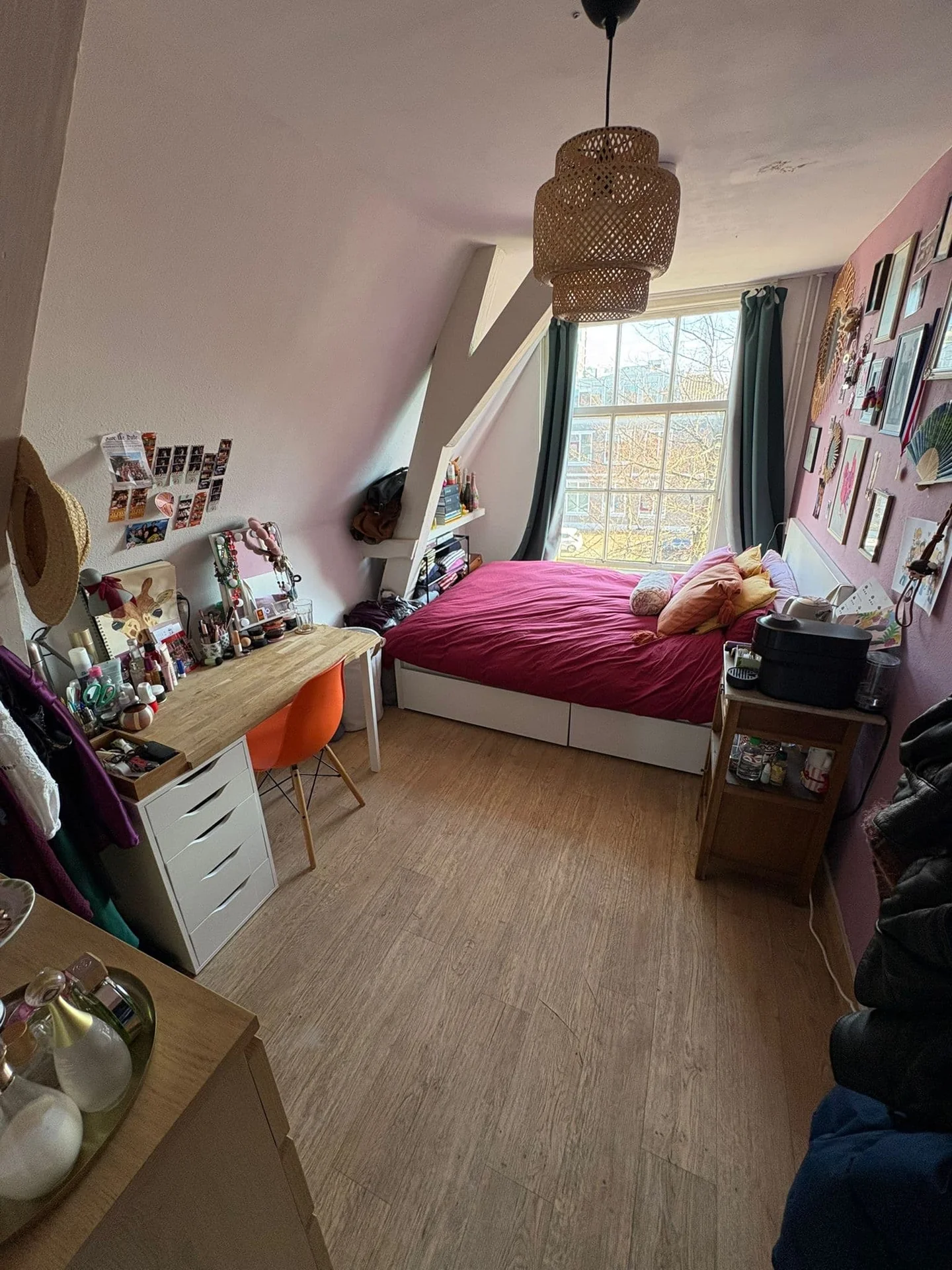 geblurde versie van de foto als achtergrond