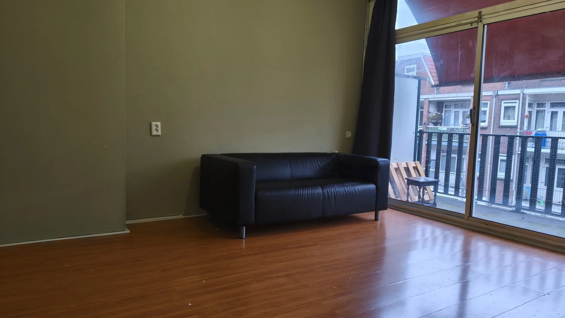 Foto van de Kamer gelegen aan de Mijnsherenlaan in Rotterdam