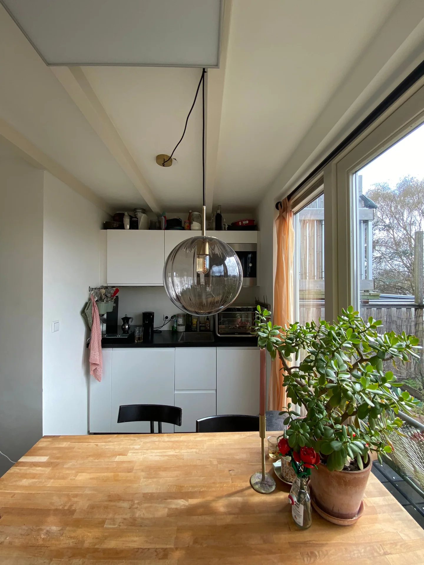 Foto van de Studio gelegen aan de Bessemerstraat in Amsterdam