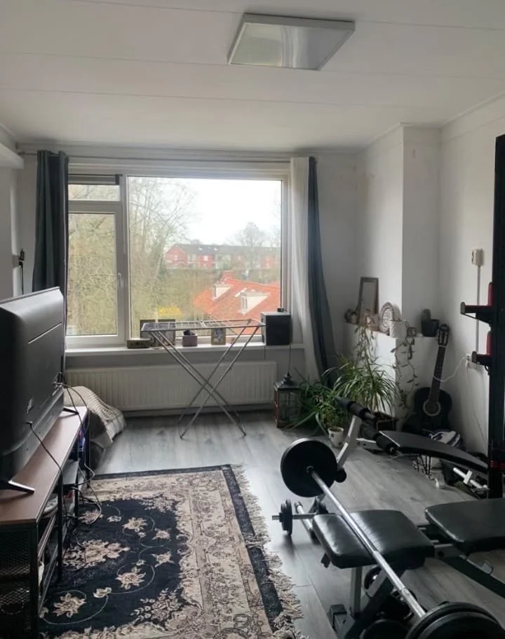 geblurde versie van de foto als achtergrond