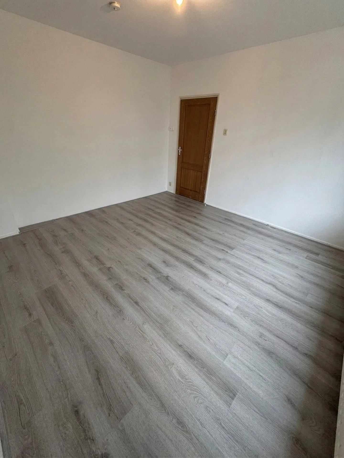 Foto van de Kamer gelegen aan de Baron van Lamsweerdelaan in Tilburg