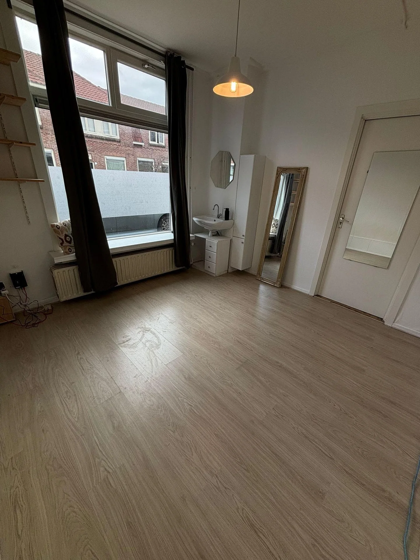 geblurde versie van de foto als achtergrond