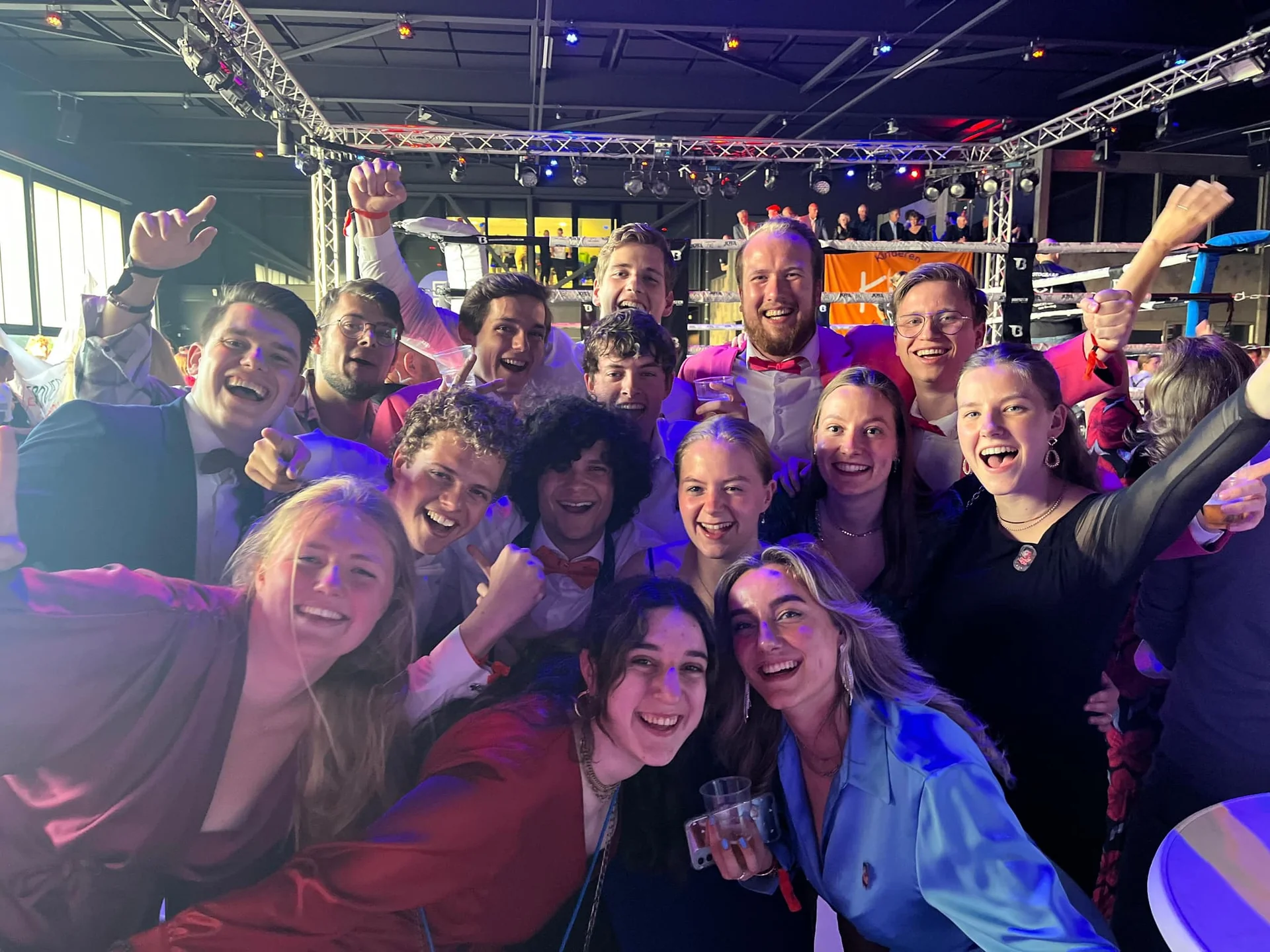 geblurde versie van de foto als achtergrond