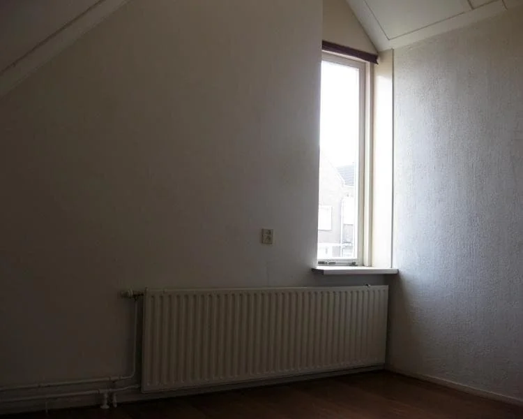 Foto van de Kamer gelegen aan de Karveelstraat in Alkmaar