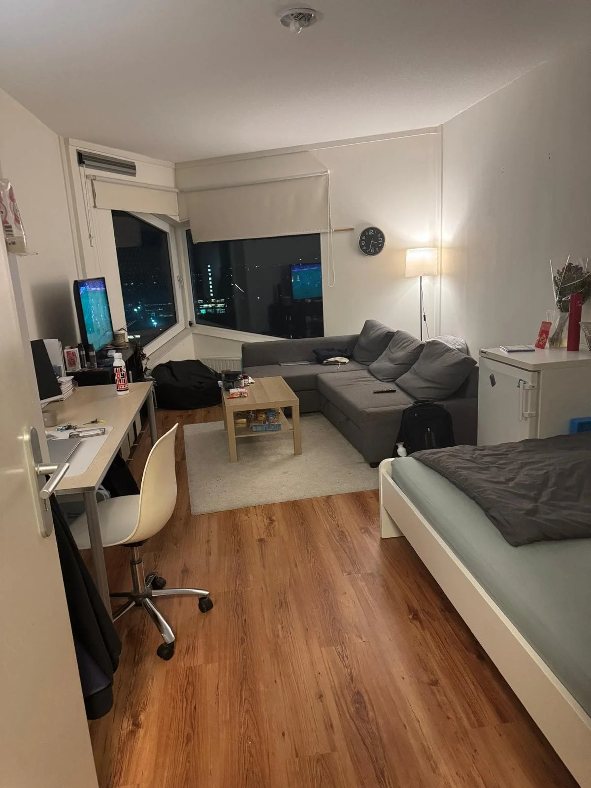 geblurde versie van de foto als achtergrond