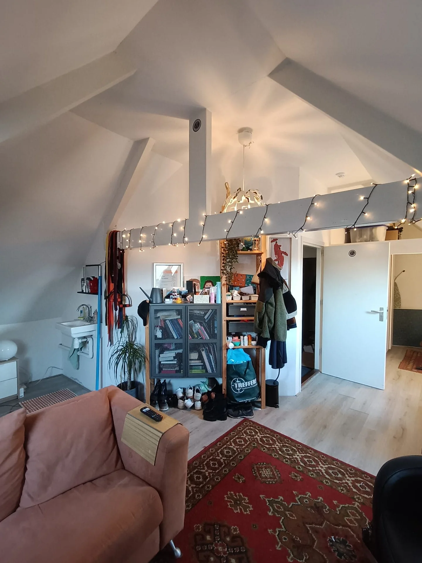 geblurde versie van de foto als achtergrond