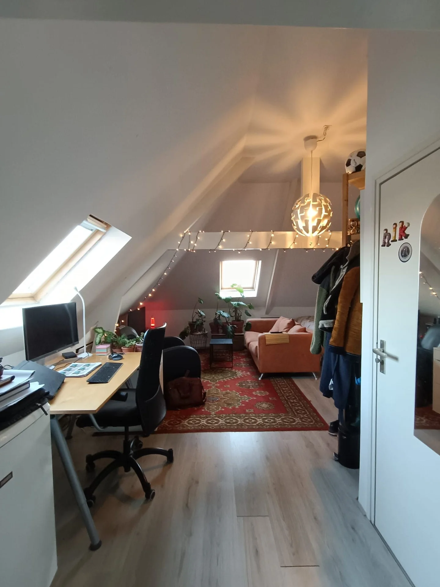 geblurde versie van de foto als achtergrond