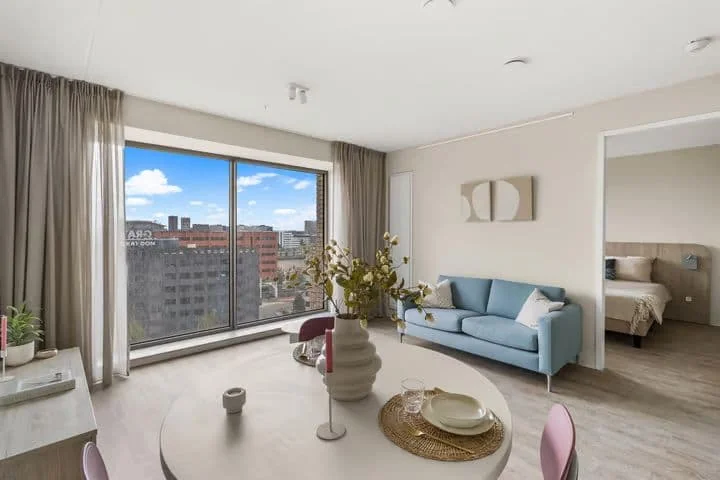 geblurde versie van de foto als achtergrond