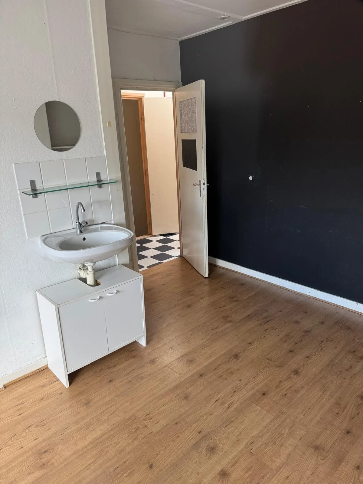 Foto van de Kamer gelegen aan de Van Swinderenstraat in Groningen