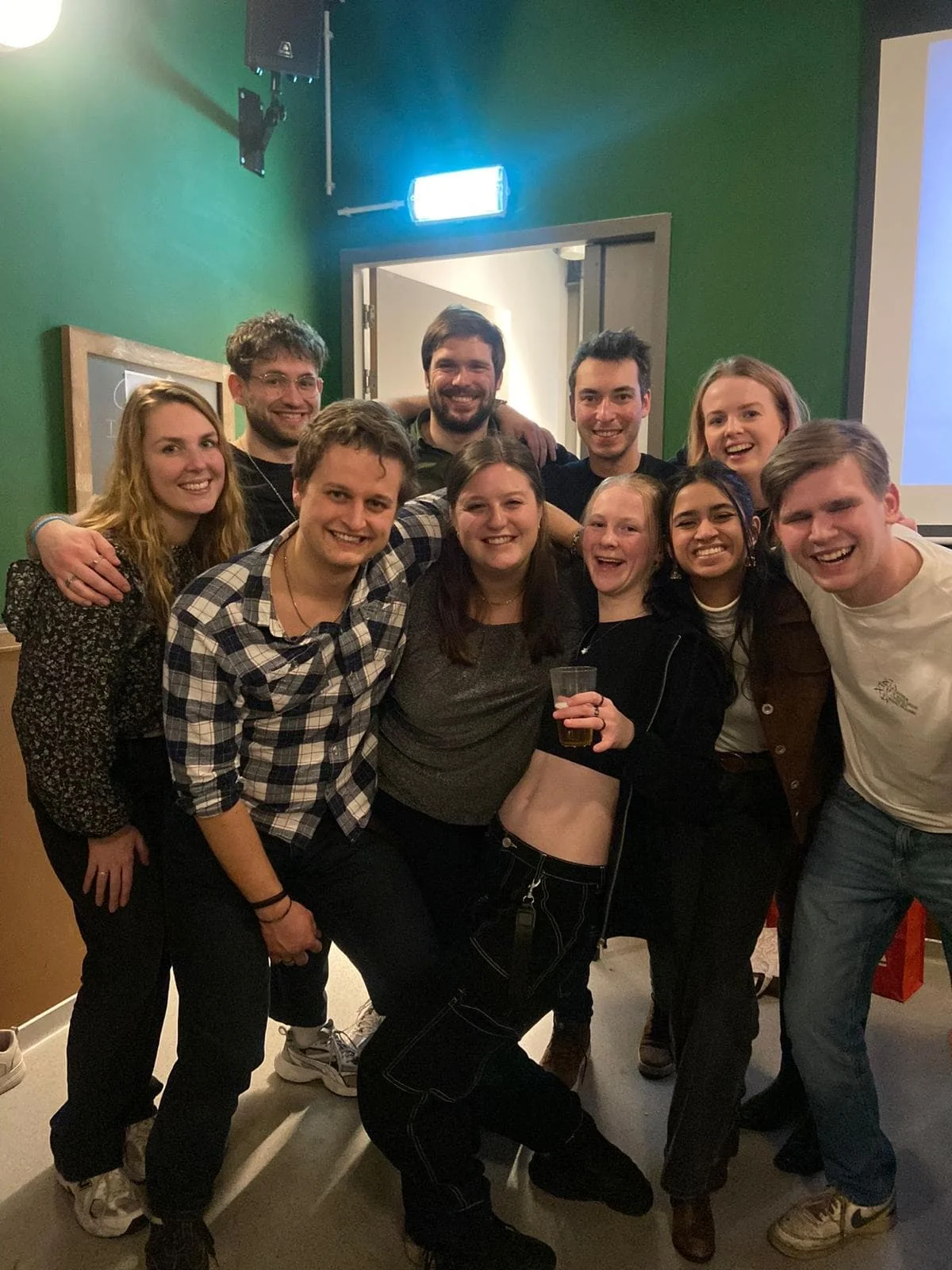 geblurde versie van de foto als achtergrond