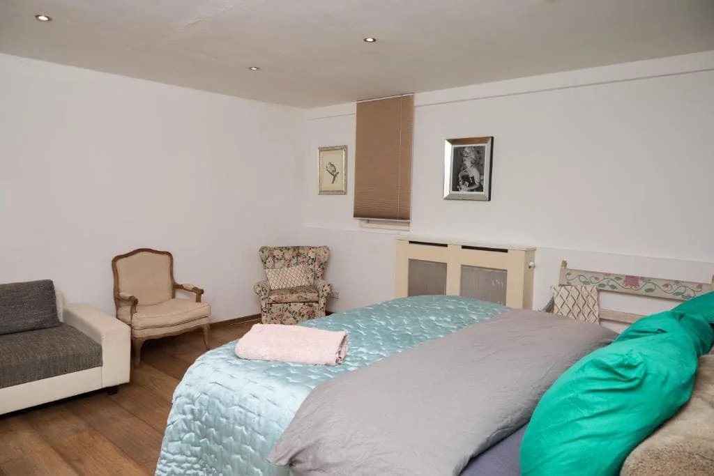 Foto van de Appartement gelegen aan de Oudezijds Voorburgwal in Amsterdam