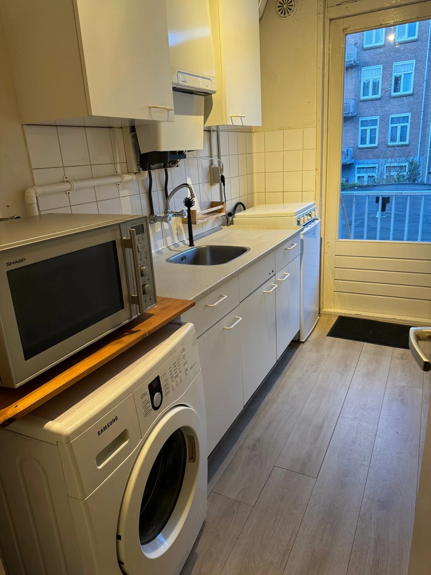 Foto van de Kamer gelegen aan de Waverstraat in Amsterdam