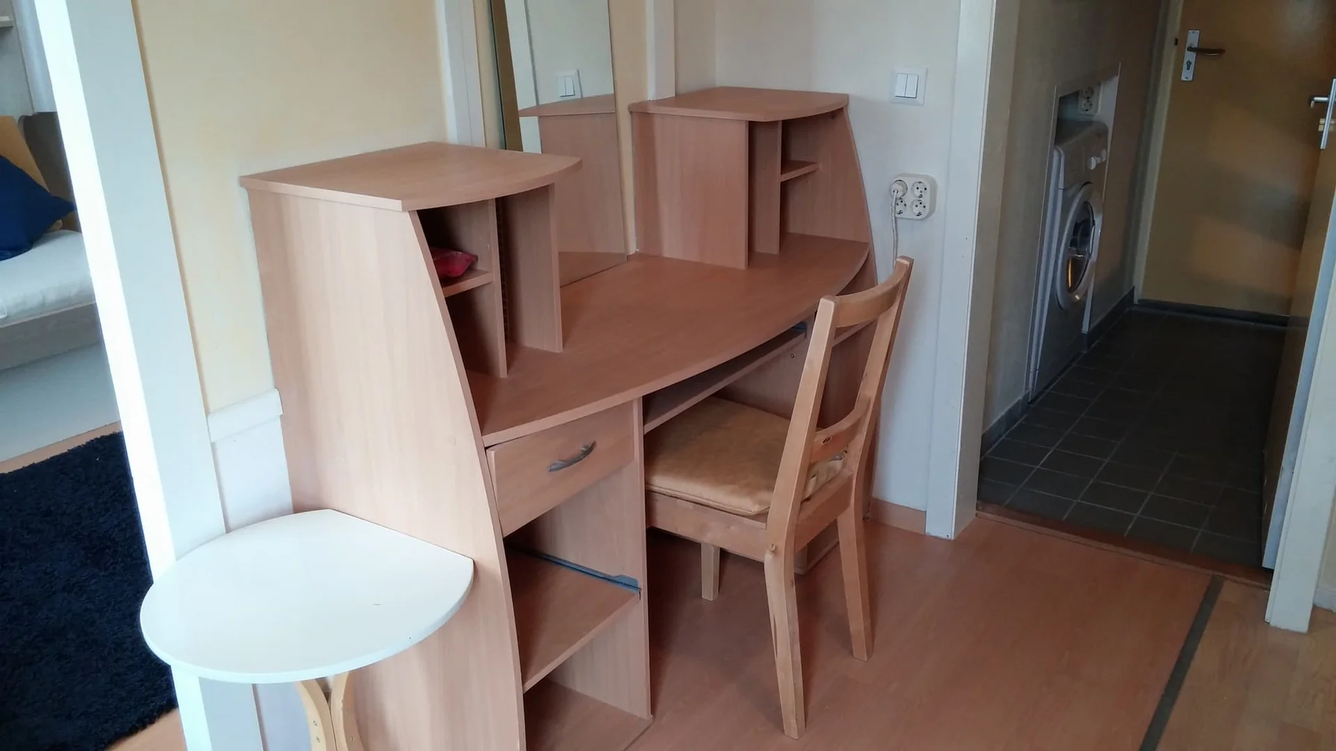 geblurde versie van de foto als achtergrond