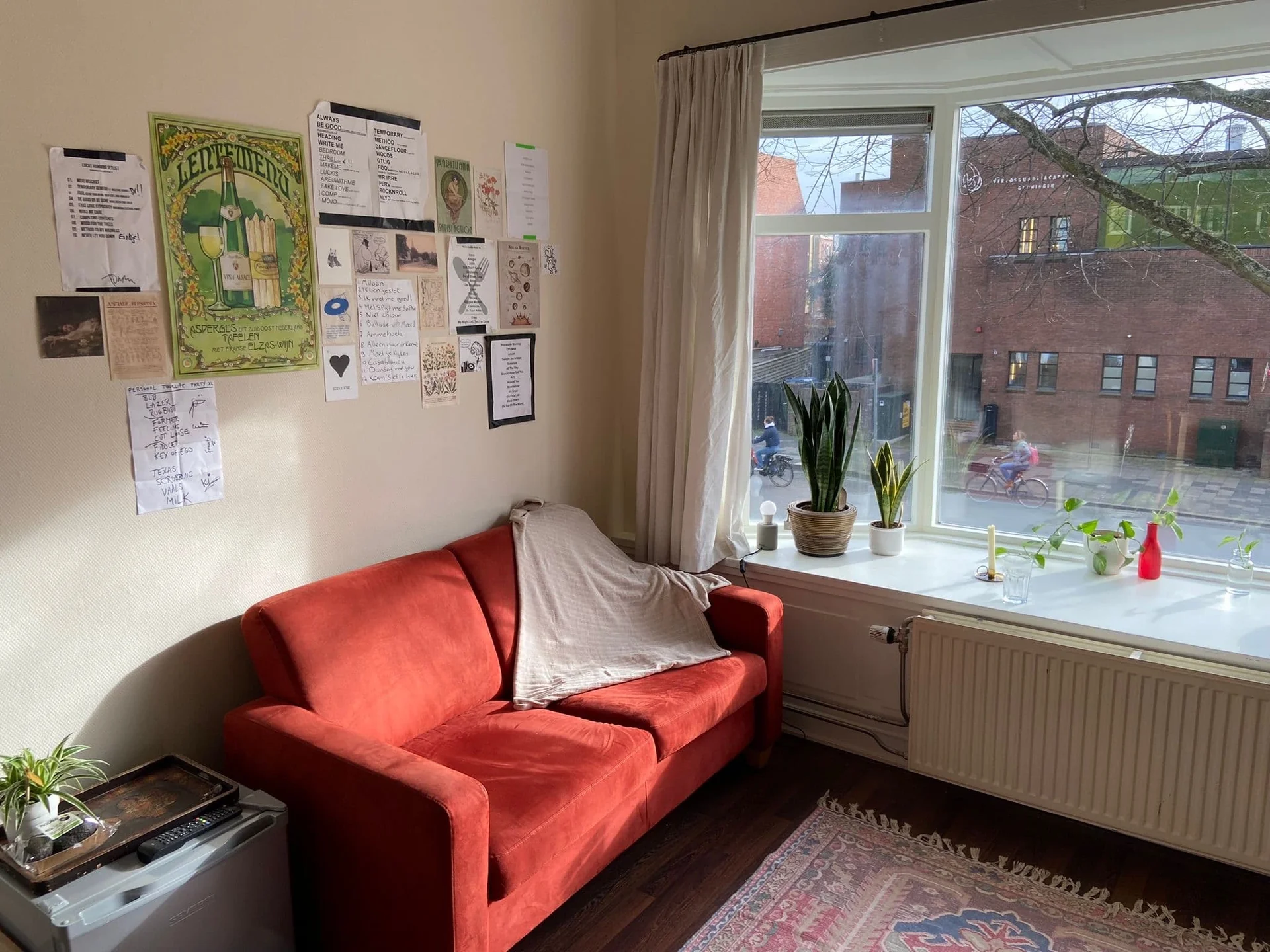 Foto van de Kamer gelegen aan de Dirk Huizingastraat in Groningen