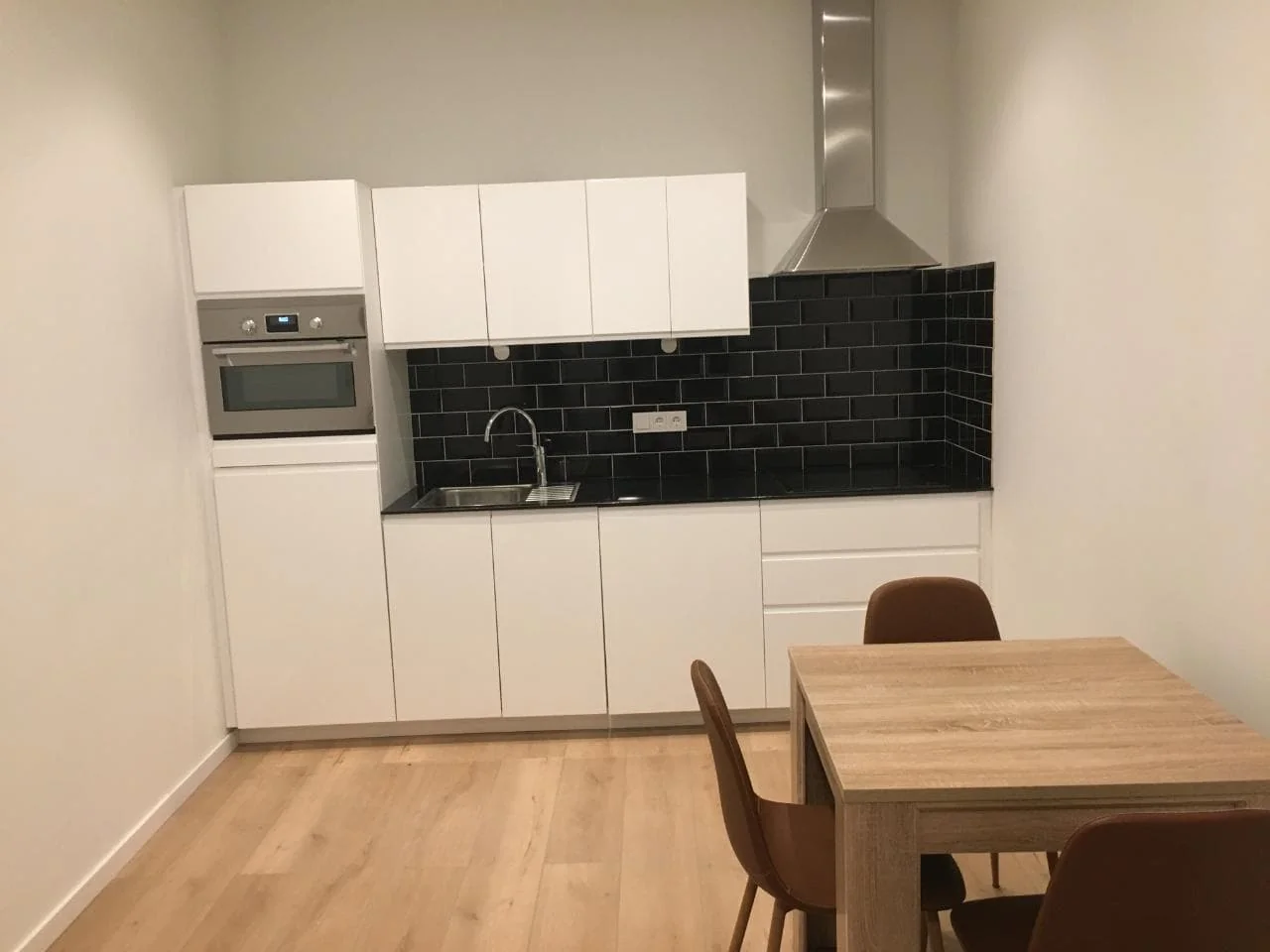 Foto van de Kamer gelegen aan de Herebinnensingel in Groningen