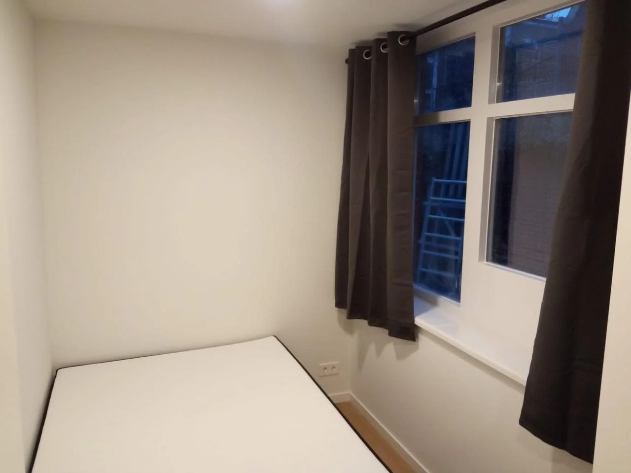 Foto van de Kamer gelegen aan de Herebinnensingel in Groningen