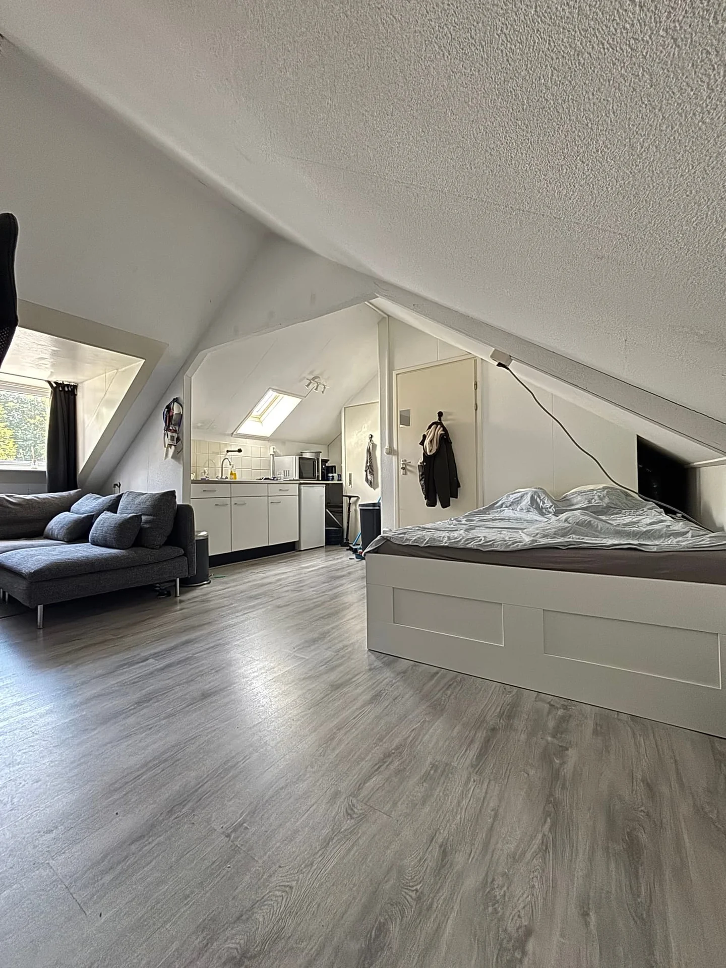 geblurde versie van de foto als achtergrond