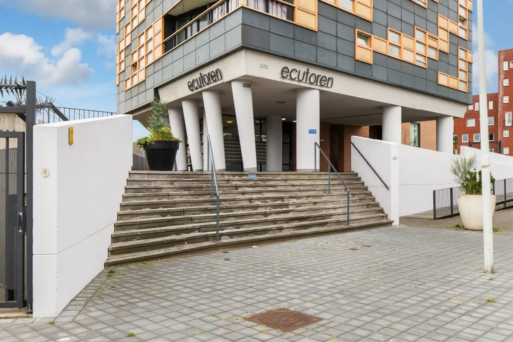 Foto van de Appartement gelegen aan de Ecuplein in Amsterdam