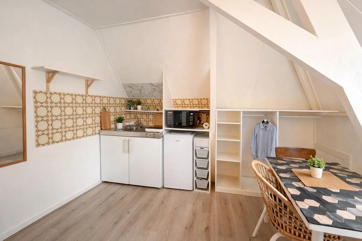 Foto van de Kamer gelegen aan de Haarlemmerstraat in Leiden