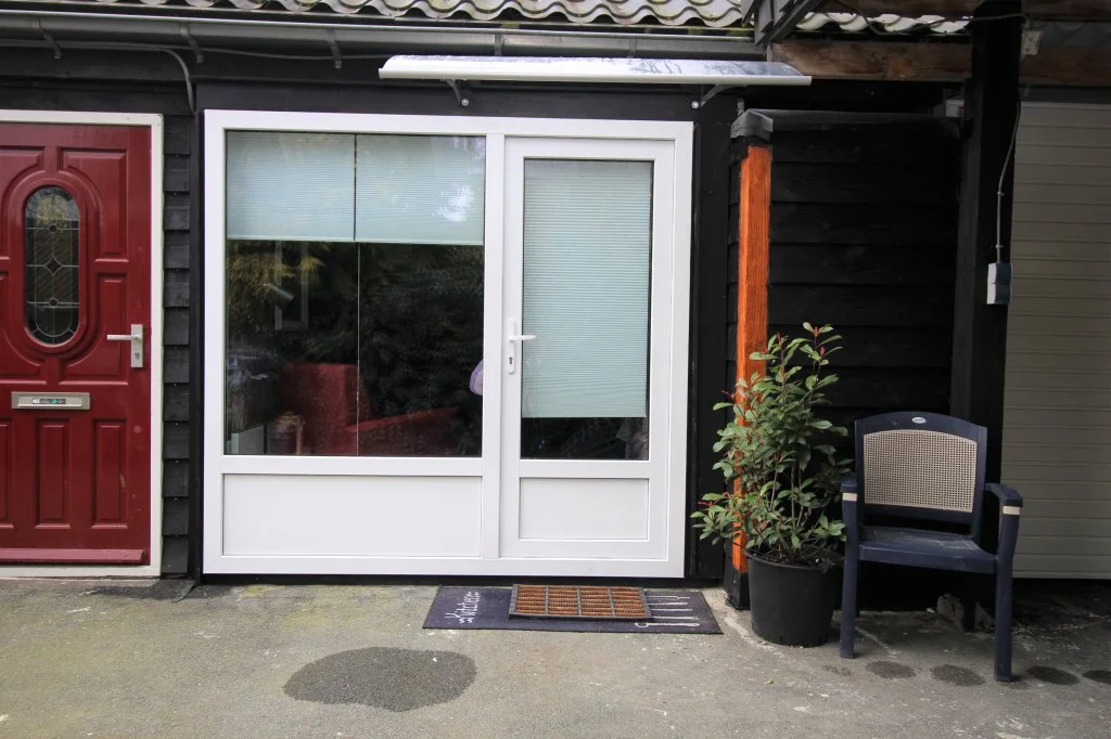 geblurde versie van de foto als achtergrond