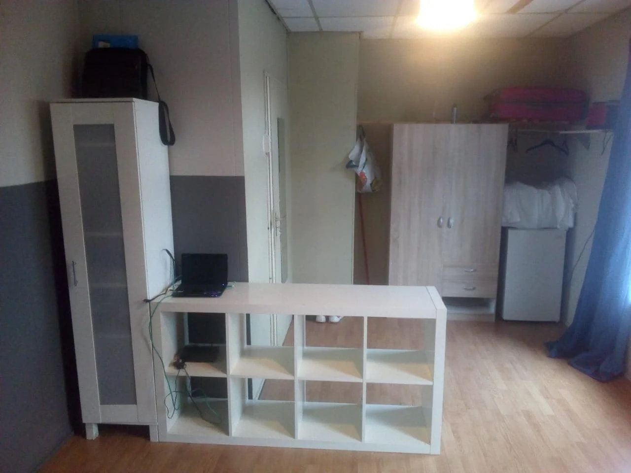 geblurde versie van de foto als achtergrond